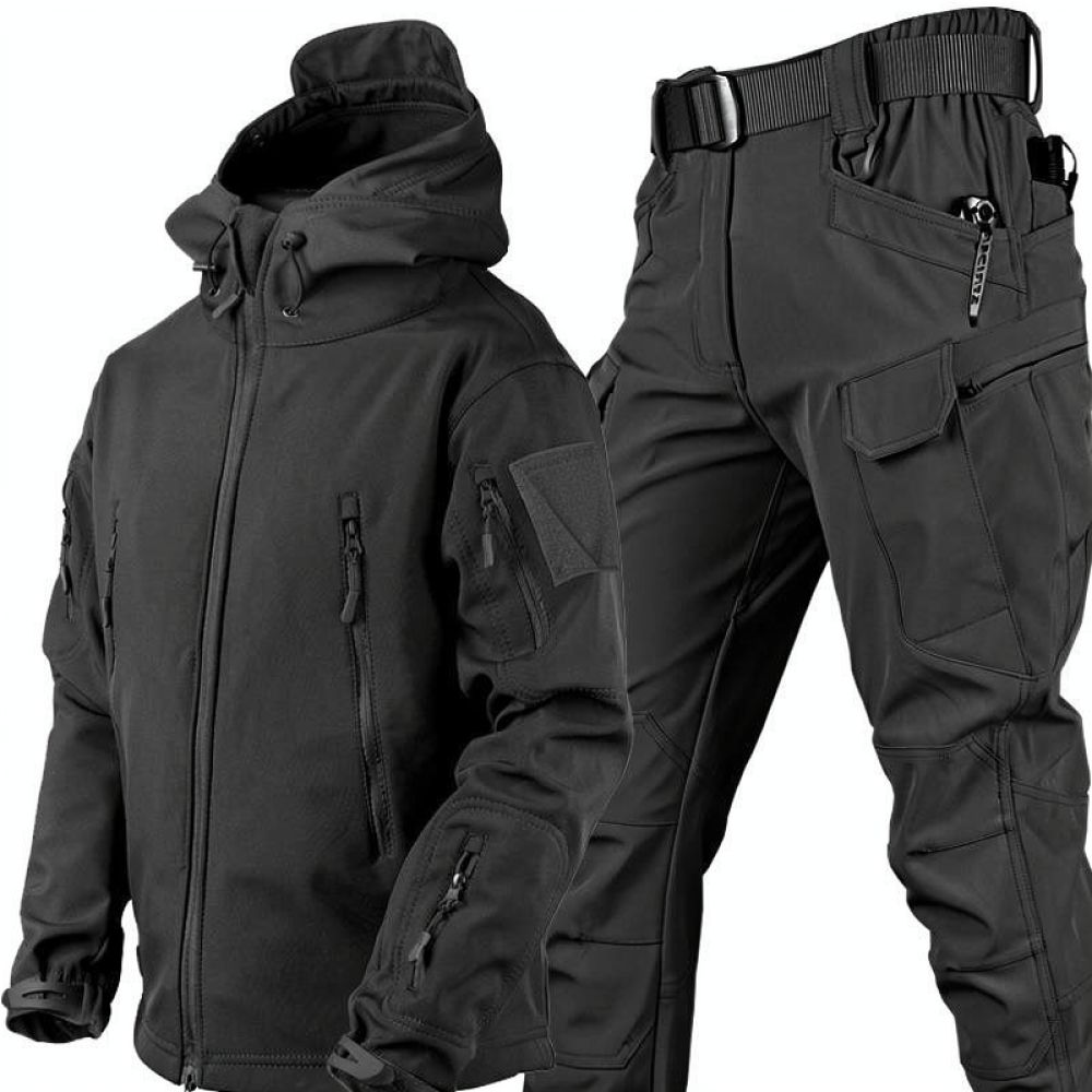 Zimowy kombinezon softshell w  – Winter Clothing Hiking recenzja i cena