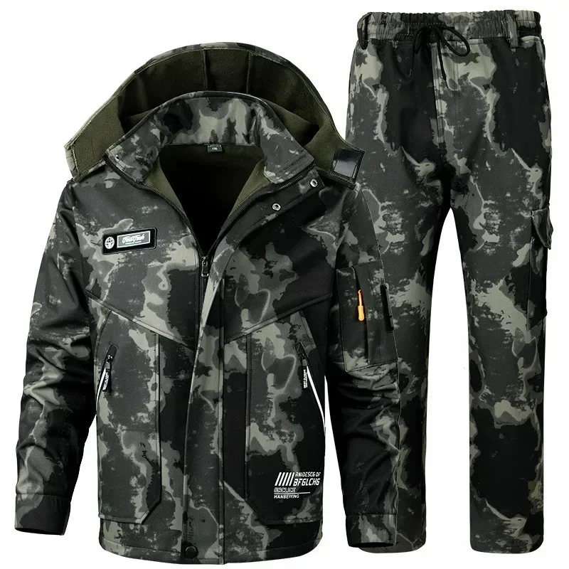 Kurtka turystyczna, uniform, w – Winter Clothing Hiking recenzja i cena
